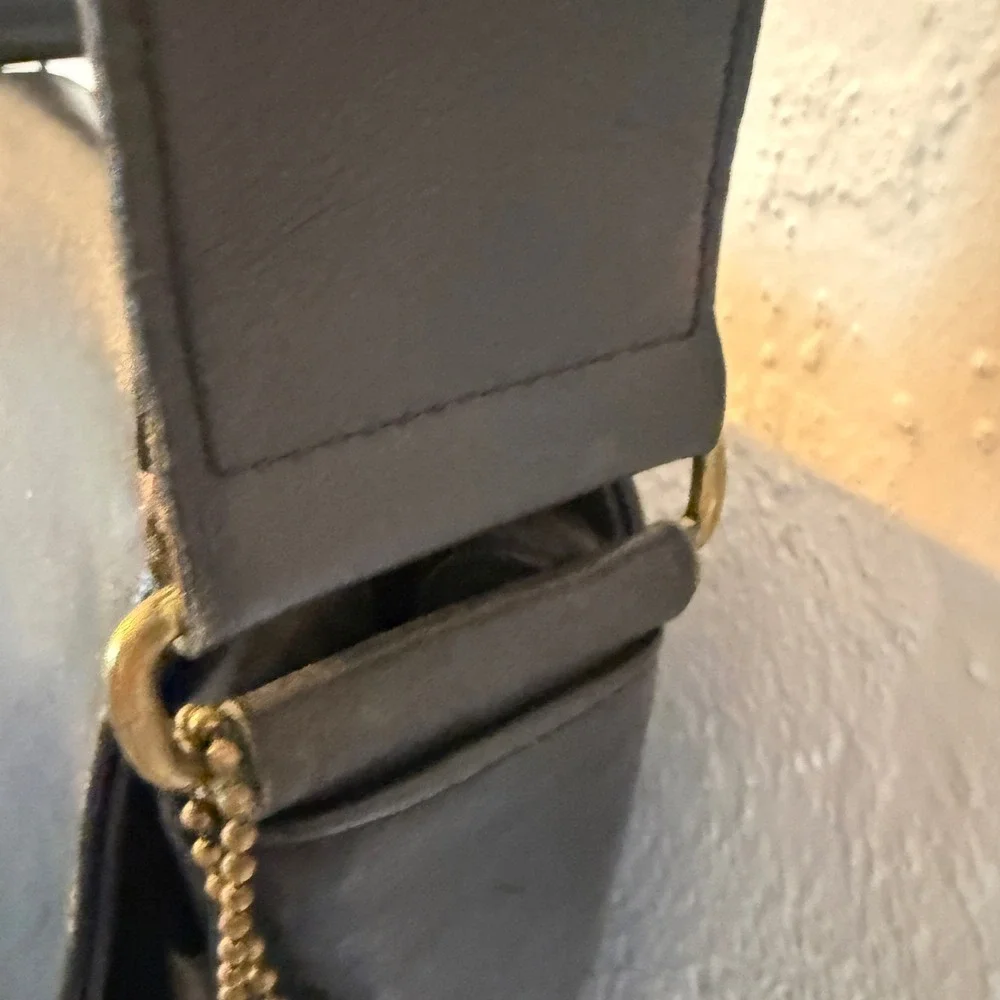 Vintage Coach MUSEUM Black Leather Messenger Bag Crossbody Flap Brass Hardware